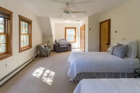 38 Meadowview Road Oak Bluffs MA 02557
