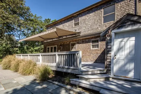 38 Meadowview Road Oak Bluffs MA 02557