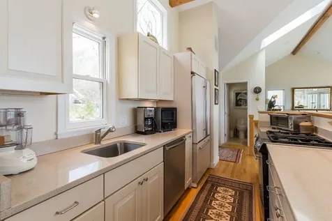 13 Norris Court Vineyard Haven MA 02568