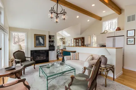 13 Norris Court Vineyard Haven MA 02568