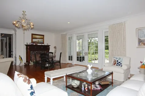 19 Pierce Lane Edgartown MA 02539