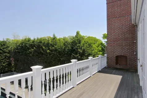 19 Pierce Lane Edgartown MA 02539