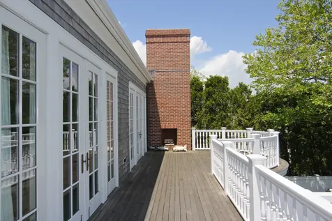 19 Pierce Lane Edgartown MA 02539