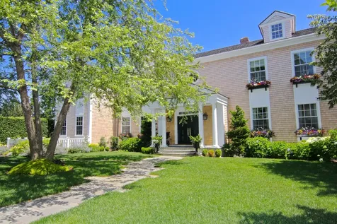 19 Pierce Lane Edgartown MA 02539