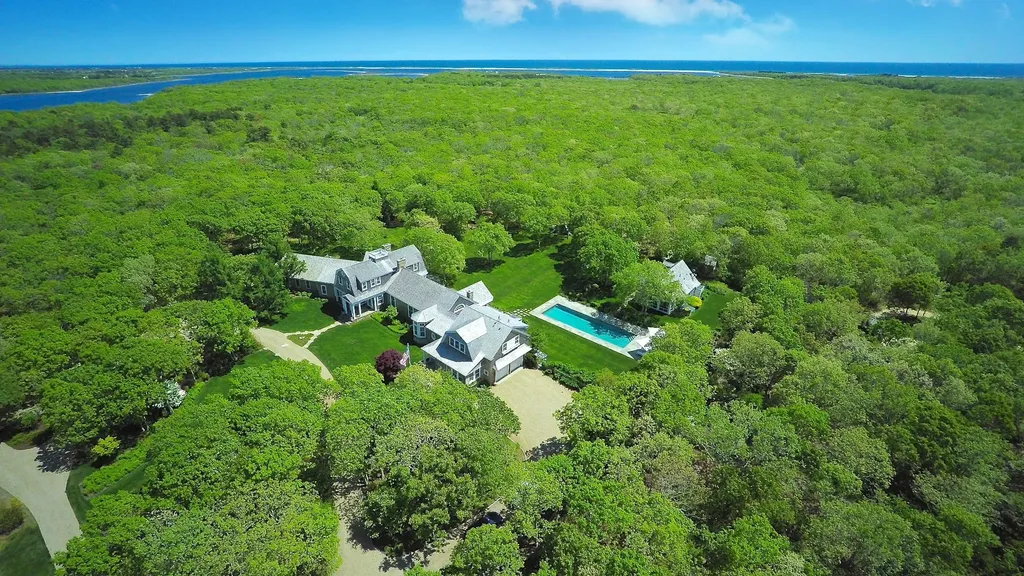 10 & 12 Boldwater Road Edgartown MA 02539