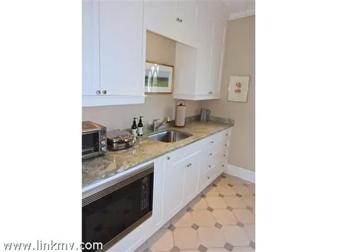 10 & 12 Boldwater Road Edgartown MA 02539