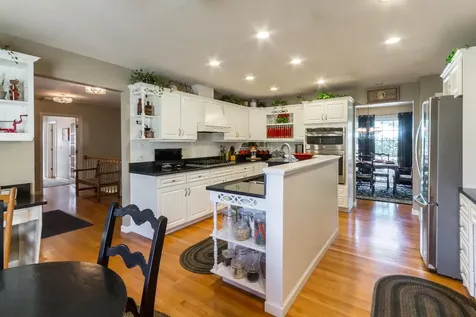 122 Mayflower Lane Vineyard Haven MA 02568
