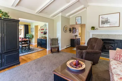 122 Mayflower Lane Vineyard Haven MA 02568