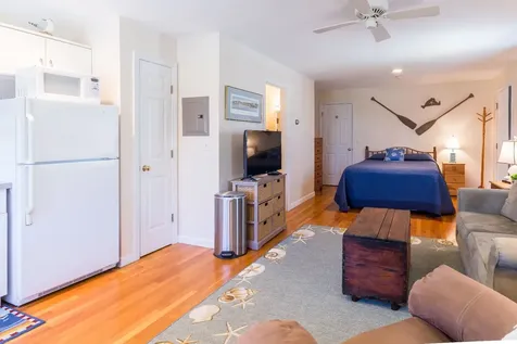 122 Mayflower Lane Vineyard Haven MA 02568