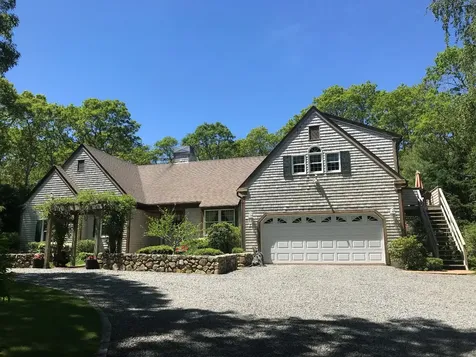 122 Mayflower Lane Vineyard Haven MA 02568