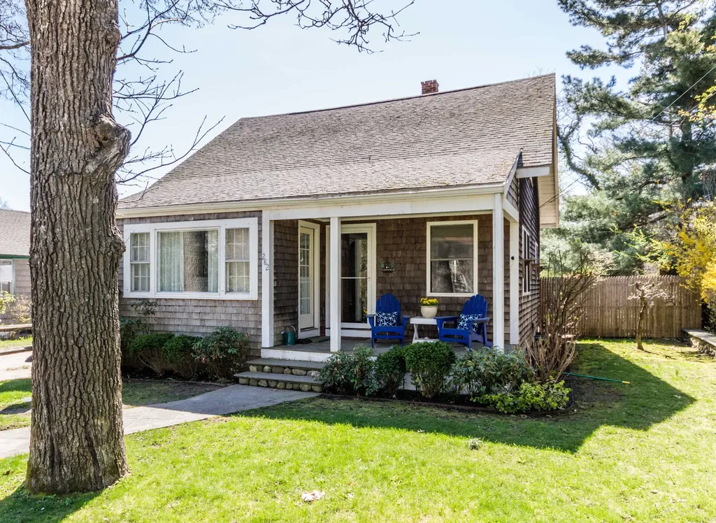 262 State Road Vineyard Haven MA 02568