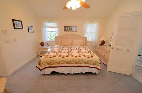 82 Summit Avenue Oak Bluffs MA 02568
