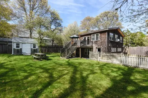 45 Daggett Avenue Vineyard Haven MA 02568