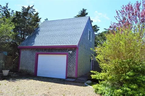 26 Firehouse Lane Oak Bluffs MA 02557