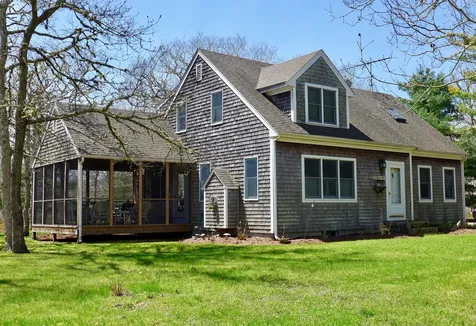 18 Post Oak Road Chilmark MA 02535
