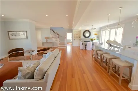 42 Paddock Road Oak Bluffs MA 02557