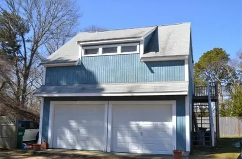 15 Heath Hen Lane Vineyard Haven MA 02568