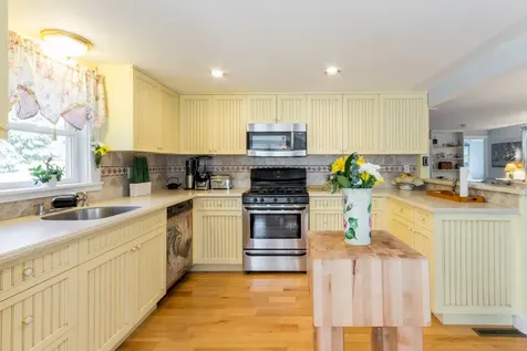 15 Heath Hen Lane Vineyard Haven MA 02568