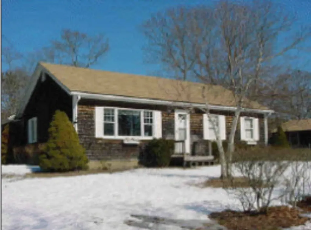 64 Carol Lane Oak Bluffs MA 02557