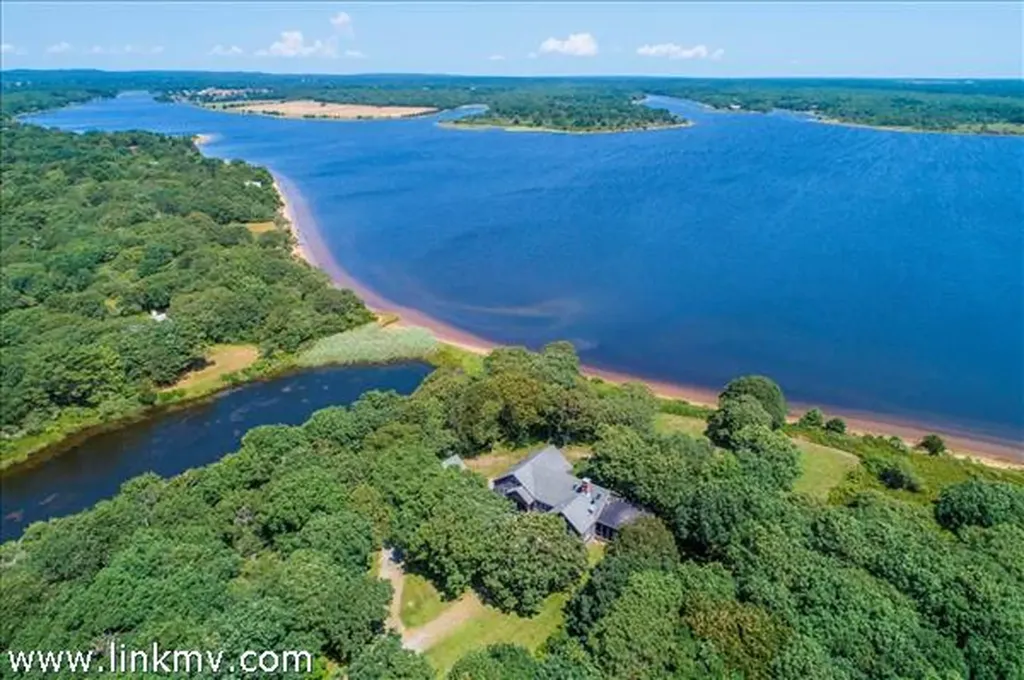 137 Quansoo Road Chilmark MA 02535