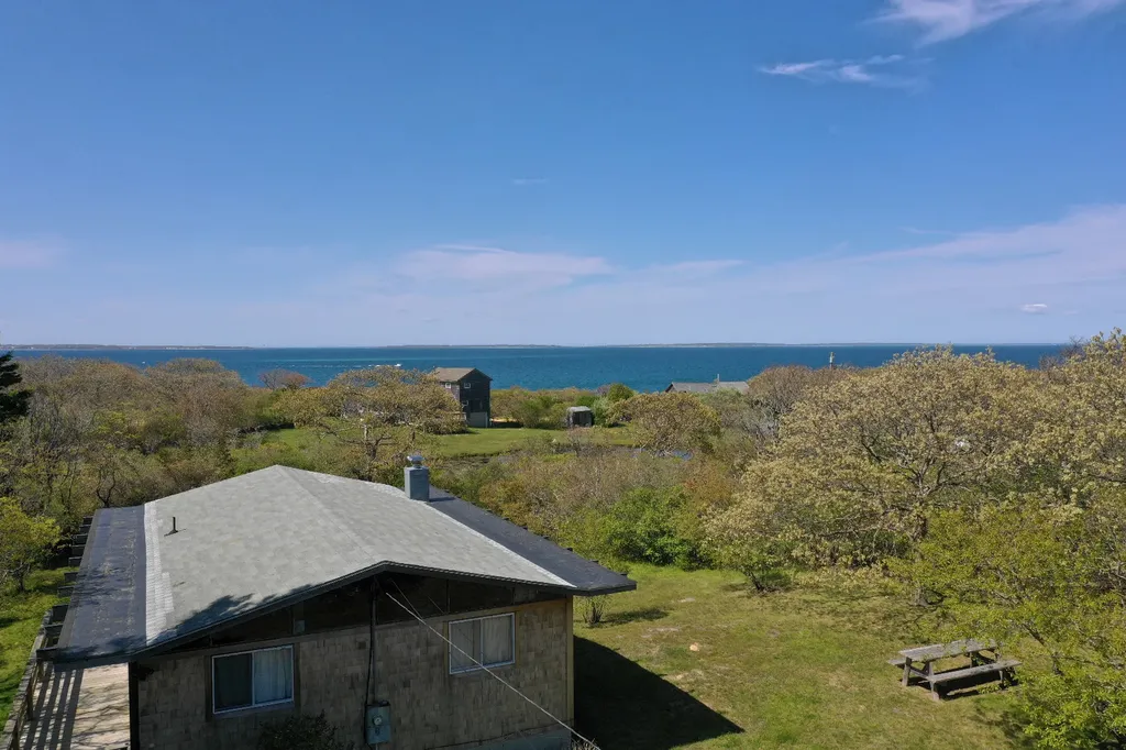 1 Pilots Landing Aquinnah MA 02535