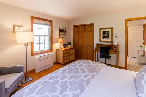 64 Tenth Street North Edgartown MA 02539