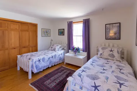 64 Tenth Street North Edgartown MA 02539
