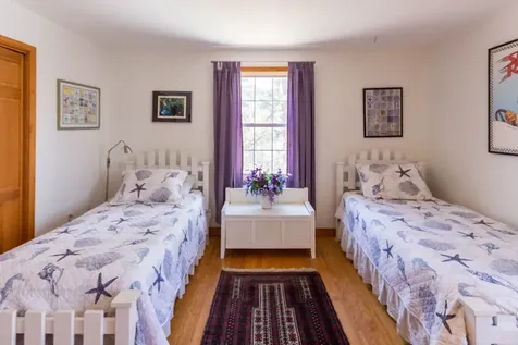 64 Tenth Street North Edgartown MA 02539