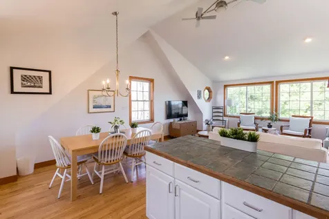 64 Tenth Street North Edgartown MA 02539