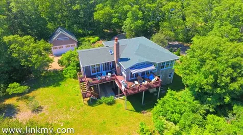 90 South Circuit Avenue Oak Bluffs MA 02557