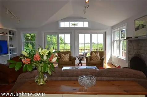 90 South Circuit Avenue Oak Bluffs MA 02557