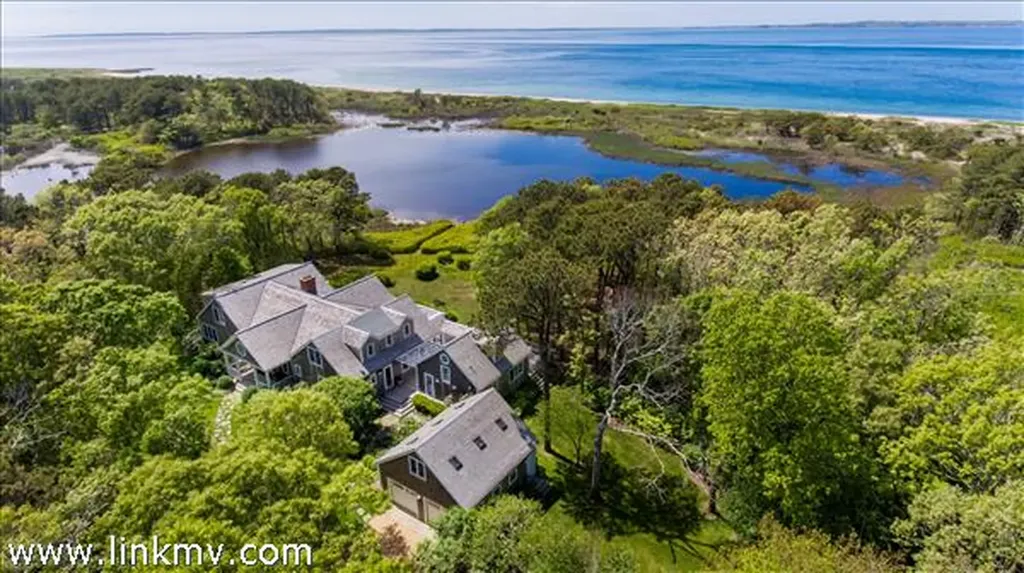 20 West Chop Lane Vineyard Haven MA 02568