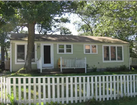 38 Boxberry Avenue Vineyard Haven MA 02568
