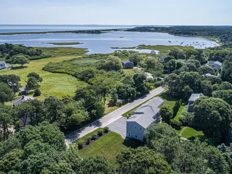 88 The Boulevard Edgartown MA 02539