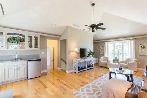 88 The Boulevard Edgartown MA 02539