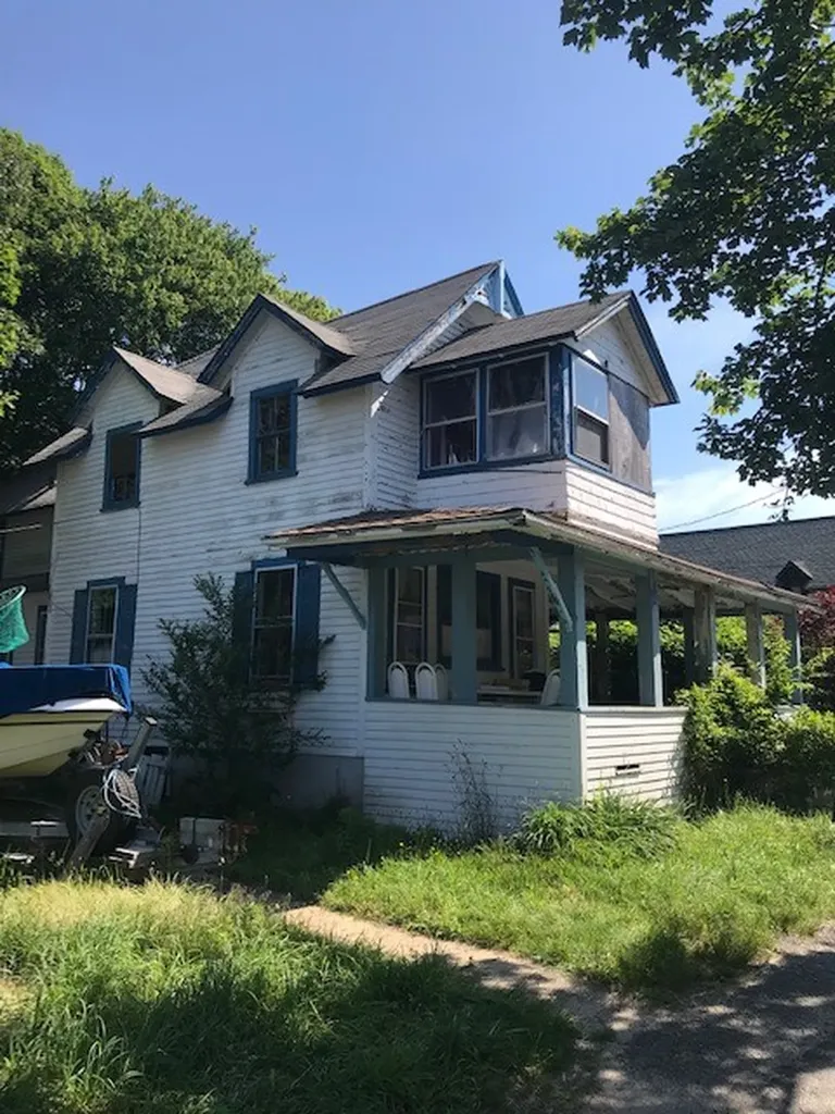 31 Pennacook Avenue Oak Bluffs MA 02557