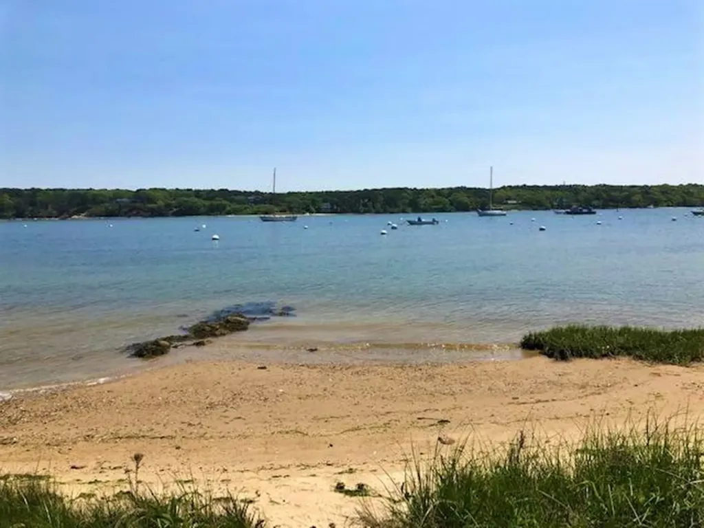 3 Hines Point Road Vineyard Haven MA 02568