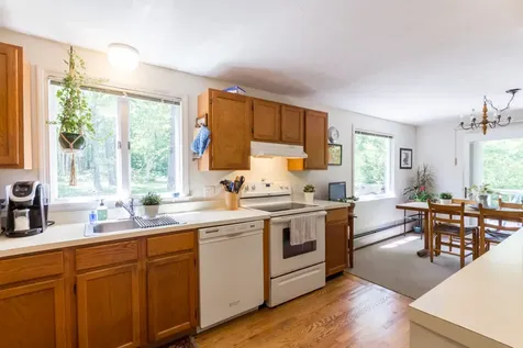 47 Willow Tree Hollow West Tisbury MA 02575