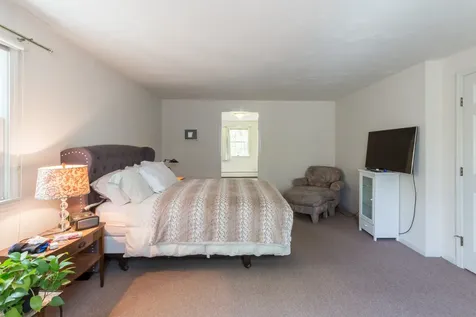 47 Willow Tree Hollow West Tisbury MA 02575