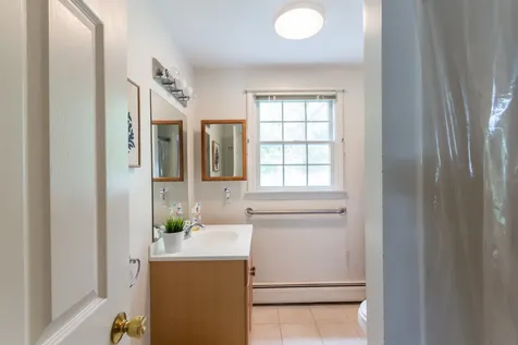 47 Willow Tree Hollow West Tisbury MA 02575