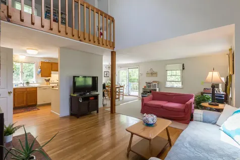 47 Willow Tree Hollow West Tisbury MA 02575