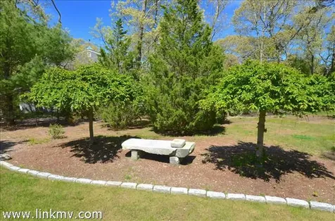 439 Neal Way Oak Bluffs MA 02557