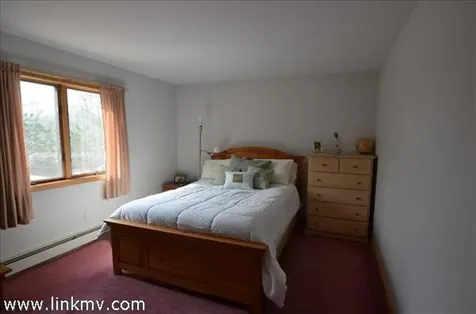 439 Neal Way Oak Bluffs MA 02557