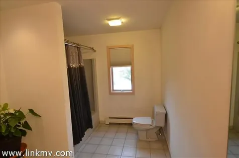 439 Neal Way Oak Bluffs MA 02557