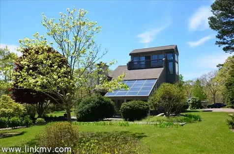 439 Neal Way Oak Bluffs MA 02557