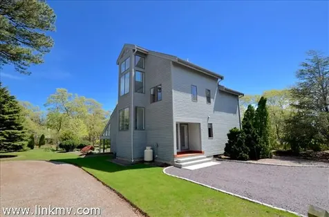 439 Neal Way Oak Bluffs MA 02557