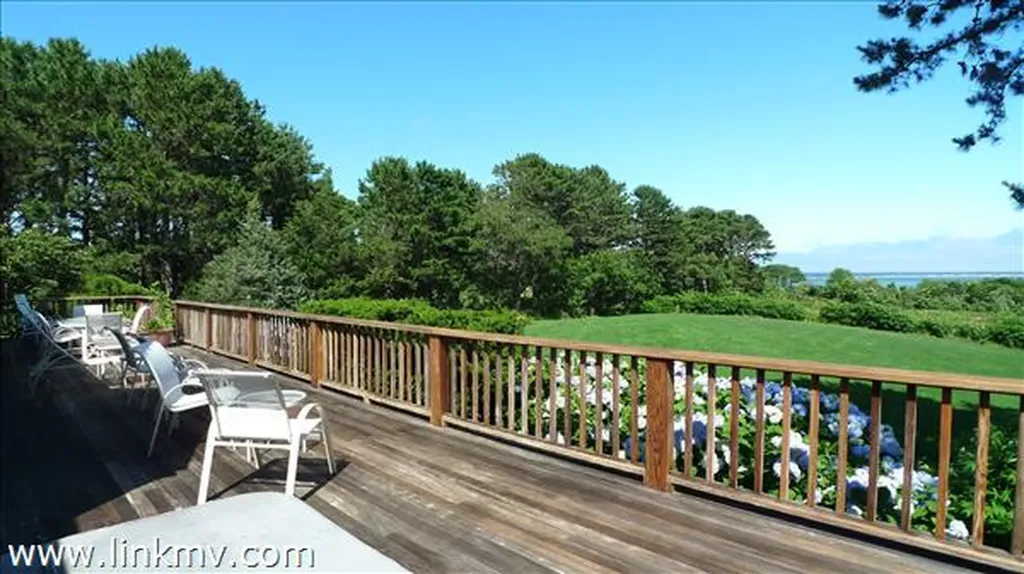 31 Old Harbor Lane Oak Bluffs MA 02575