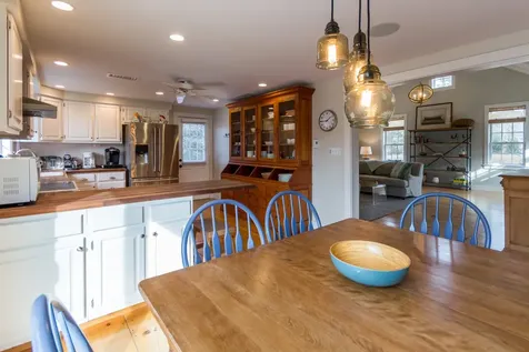 22 Kitts Field Circle Edgartown MA 02539