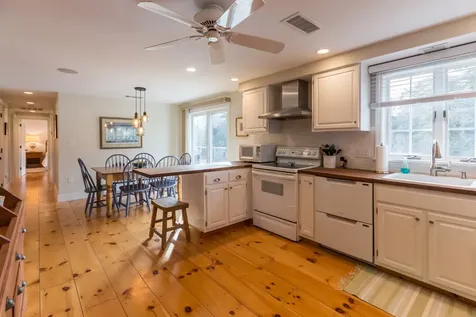 22 Kitts Field Circle Edgartown MA 02539