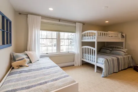 22 Kitts Field Circle Edgartown MA 02539